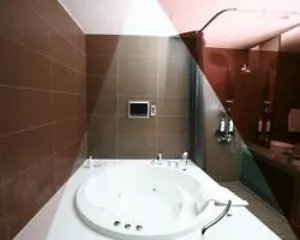 Motel Tria, Seoel